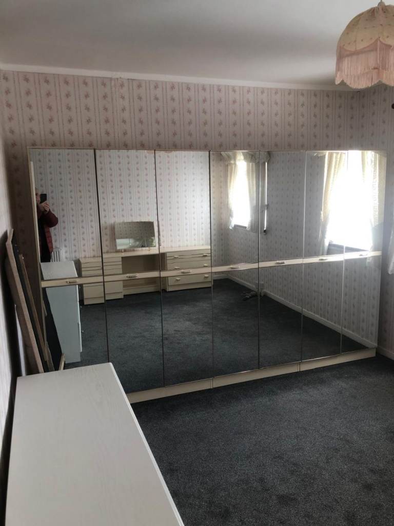 Free Mirrored Wardrobes