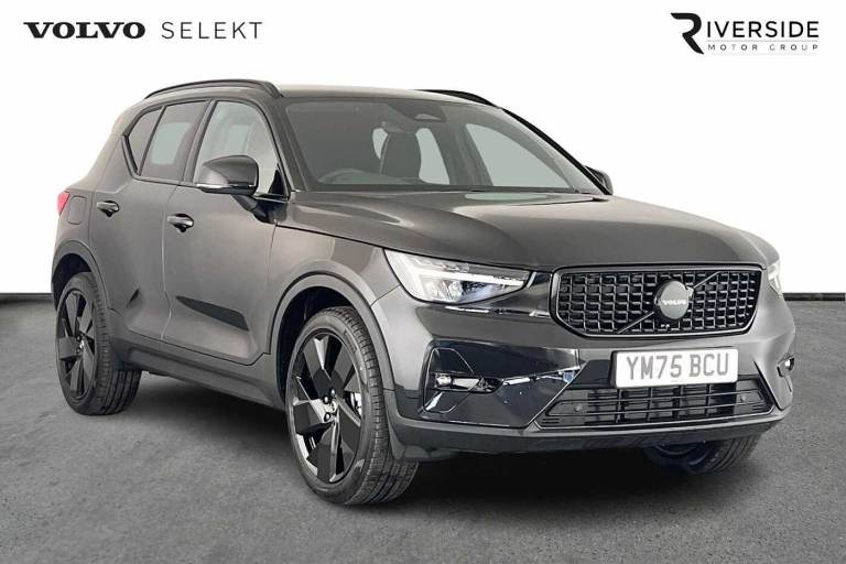 2025 Volvo XC40 Black Edition Plus, B4 Mild hybrid, Petrol Estate Petrol Automatic