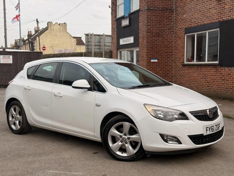 2011 Vauxhall Astra 2.0 CDTi 16V SRi [165] 5dr Auto HATCHBACK DIESEL Automatic