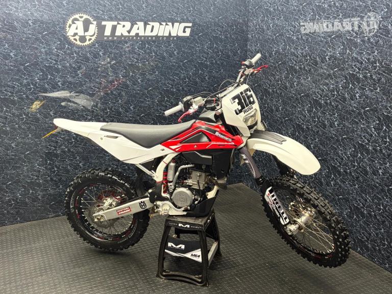 Husqvarna FE 250 2011 (ENDURO / TRAIL / GREEN LANE) @ AJ TRADING