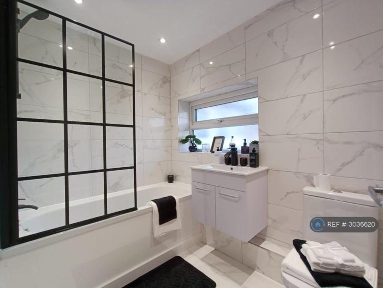 1 bedroom in Cottingham Drive, Middlesbrough, TS3 (#3036620)