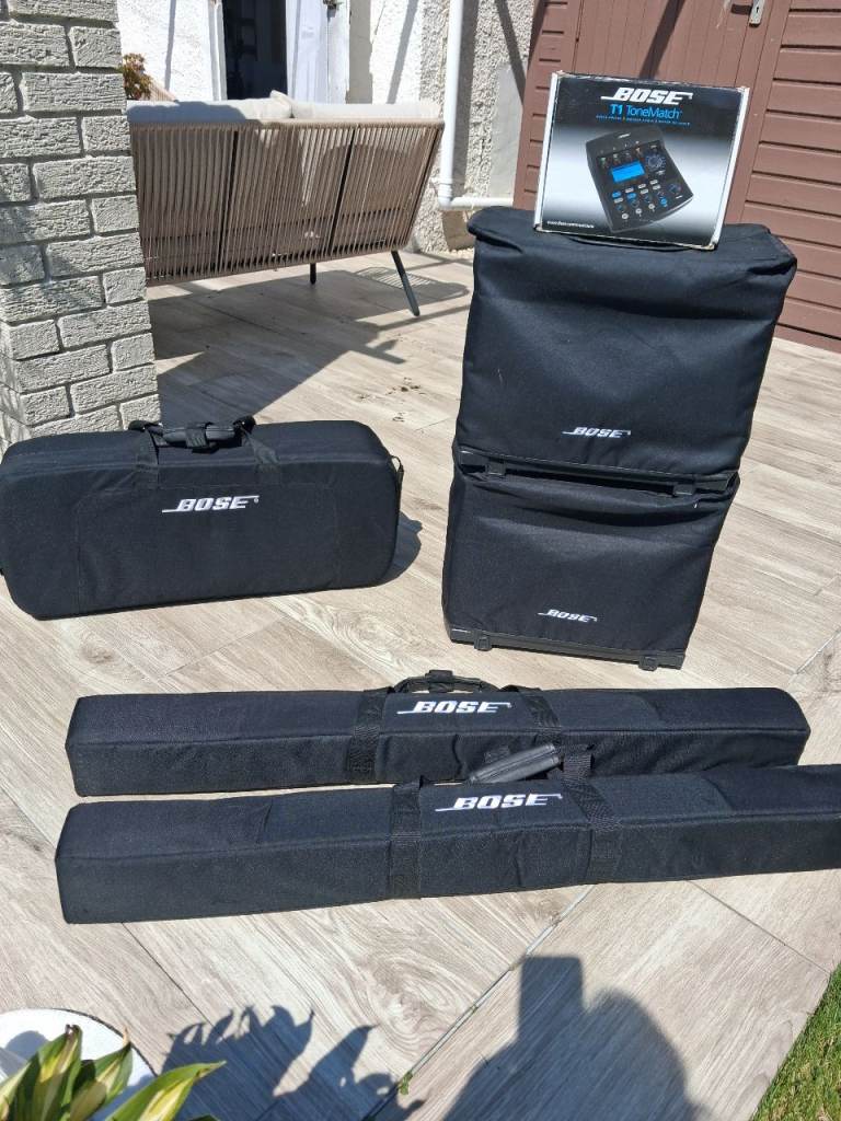 BOSE PA SYSTEM,BOSE L1 MK11,2 BOSE B1 BASE BINS C/W COVERS AND CABLES