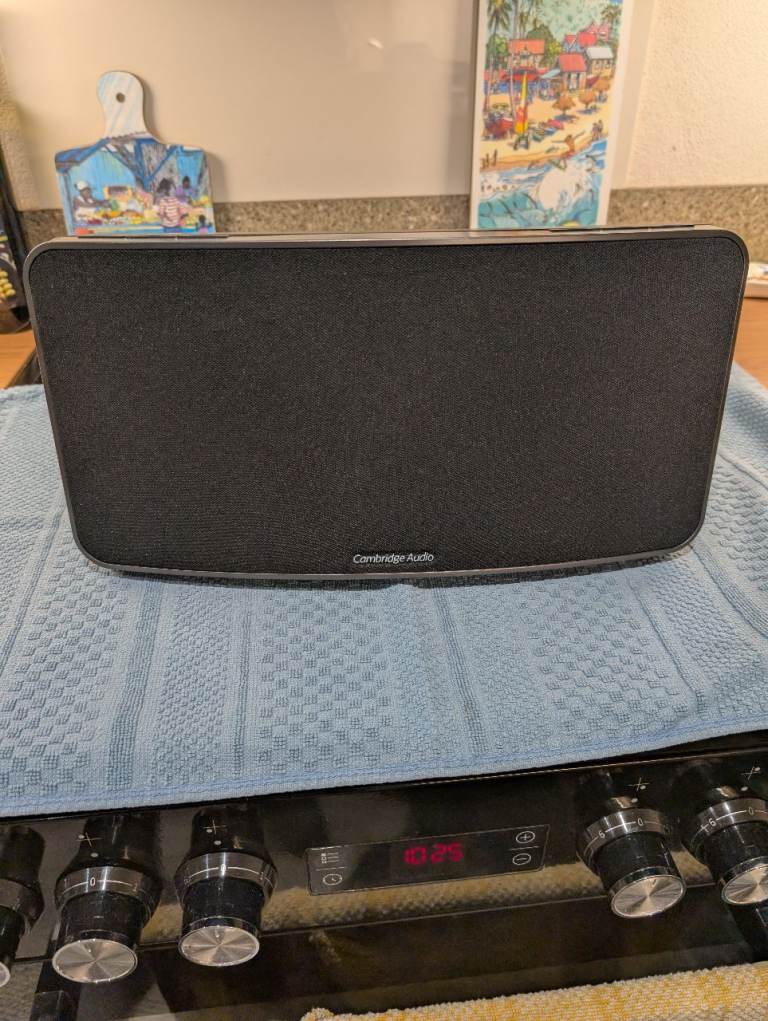 Cambridge audio blue tone. 100 speaker Bluetooth