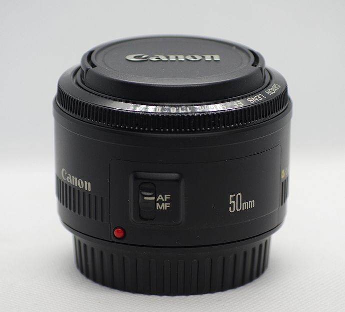 Canon EF 50mm f/1.8 II lens