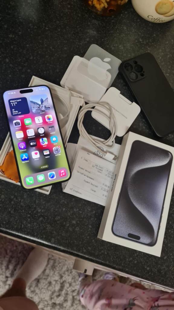 iPhone 15 PRO MAX Deep Blue 250 Gb Immaculate Condition