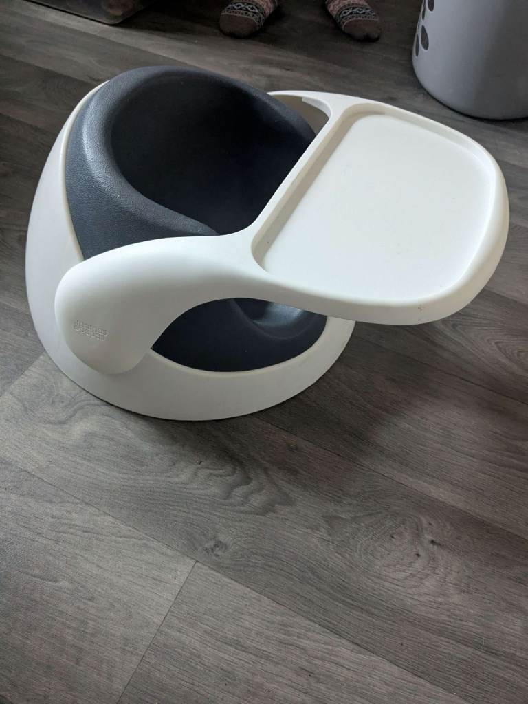 Bumbo Floor Seat with Tray – Grey, Good Condition