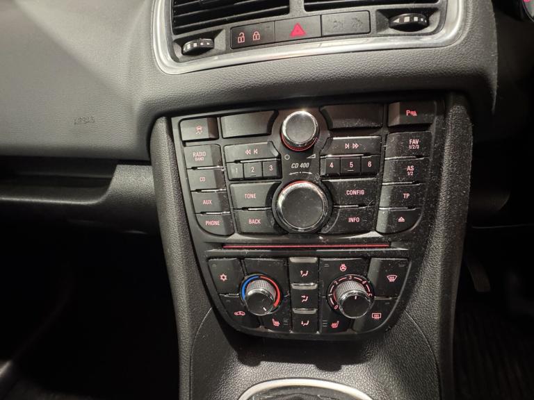 VAUXHALL MERIVA 1.4 i Tech Line 2014