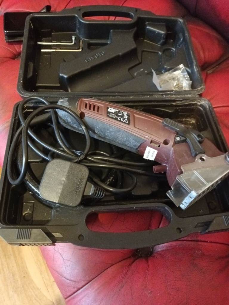 Electric Power Tool in Carry Case – Good Condition