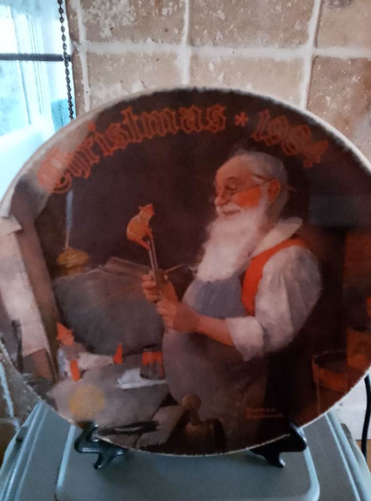 Christmas collector's plate, "Santa in his Workshop", 1984