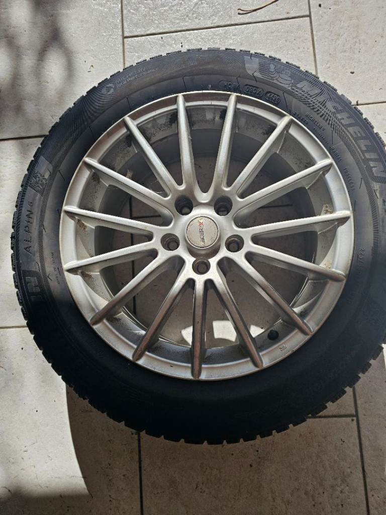 Michelin Alpin 6 17 inch winter tyres on rims 