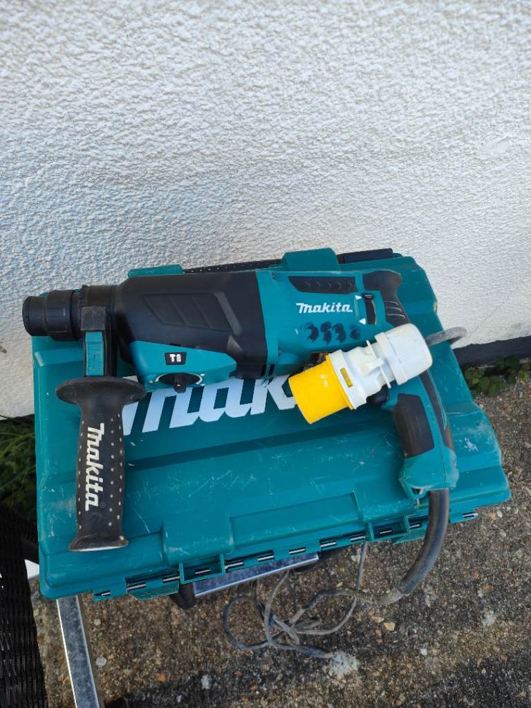 Makita 110v hr2630 hammer drill 