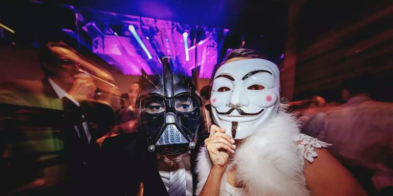 HALLOWEEN PARTY, WELCOME DRINK AND HAPPY HOUR