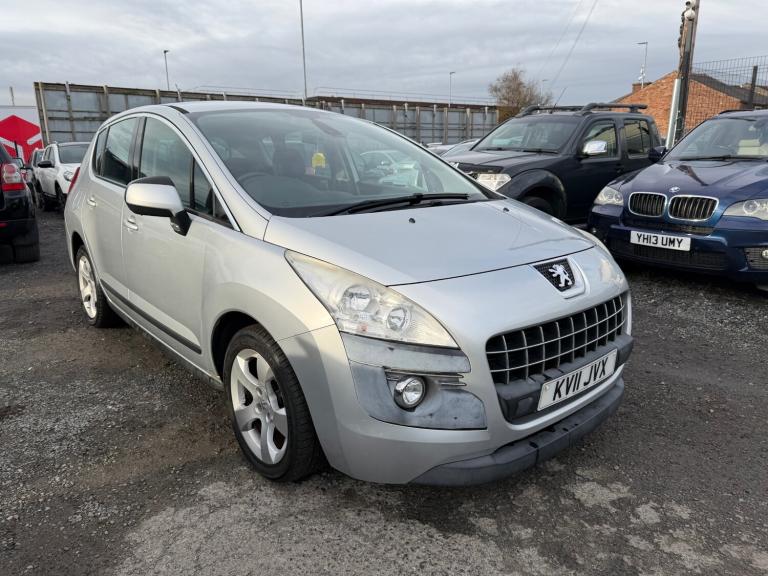PEUGEOT 3008 1.6 HDi 112 Sport 5dr EGC AUTOMATIC | MOT NOVEMBER 2026 | 2 KEYS