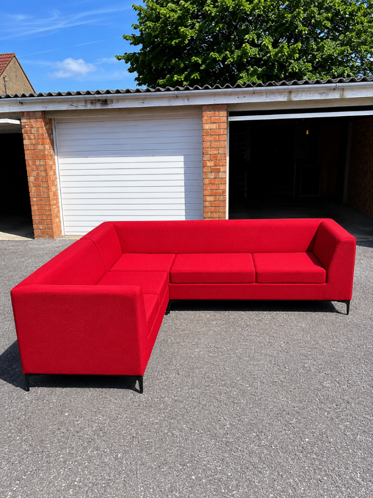  Moventi Designer Red Corner Sofa / Modular Office Reception Sofa