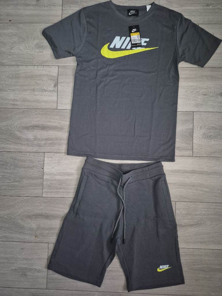 Nike shorts set 