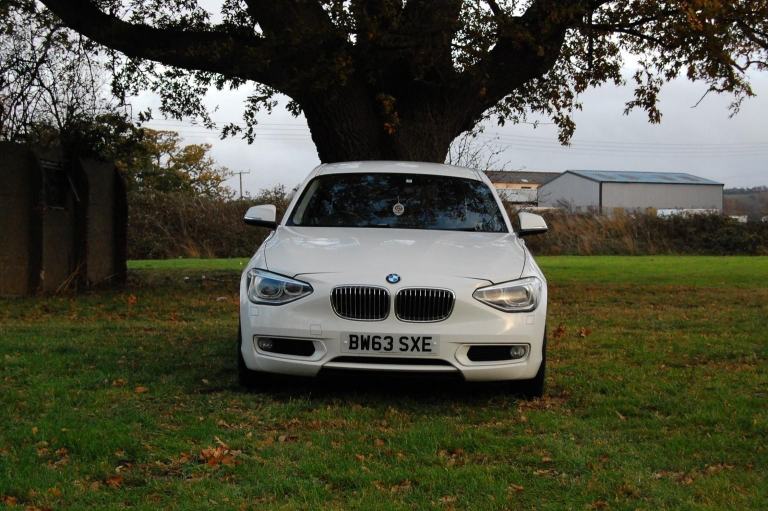 BMW 1 SERIES 116i Urban White Auto Petrol 2013