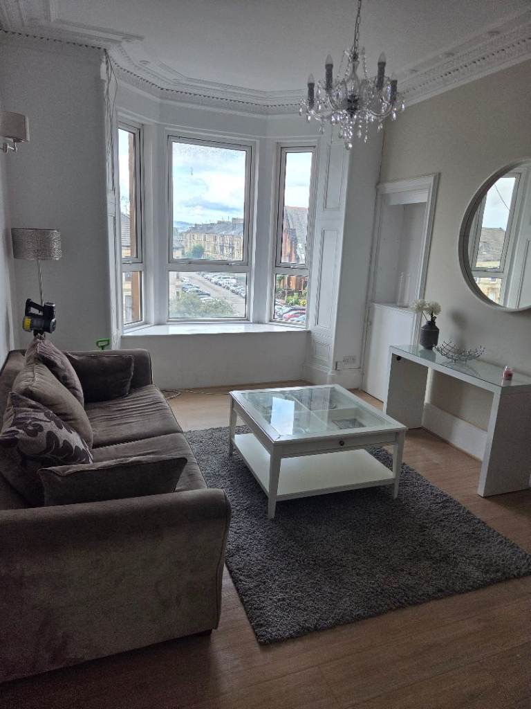 Paisley Flat for rent