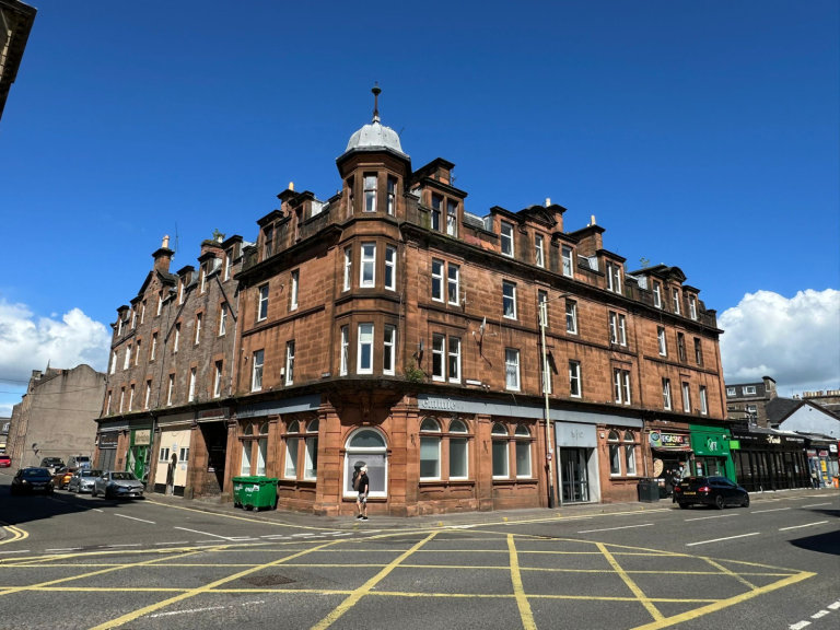 1 bedroom flat in 24 Methven Building 42 New Row, Perth, PH1 5QA