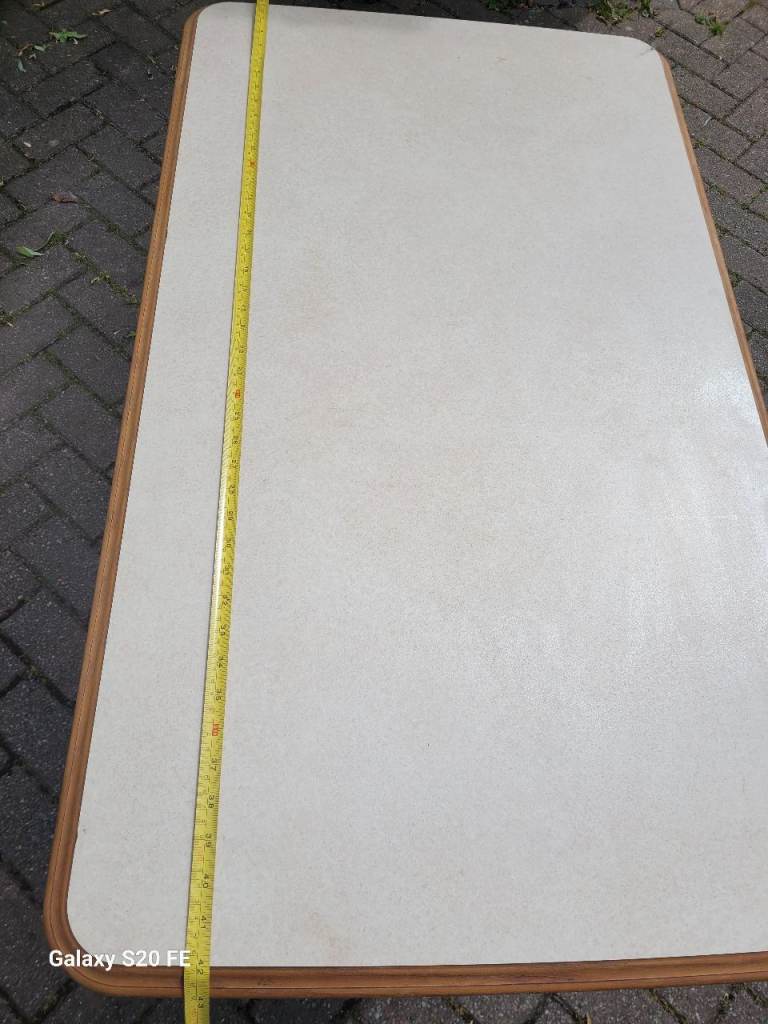 Folding table