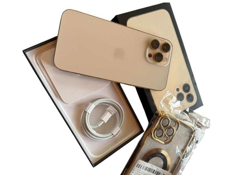 iPhone 13 Pro Max 256GB perfect boxed with extras 