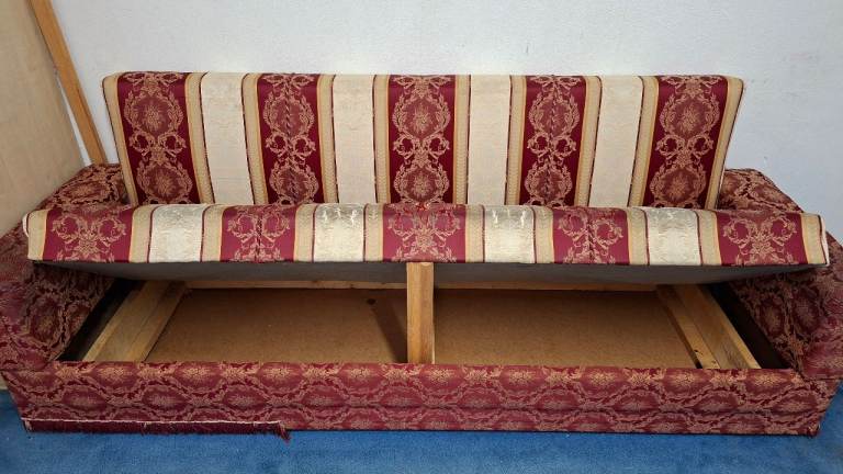 Bed Settee