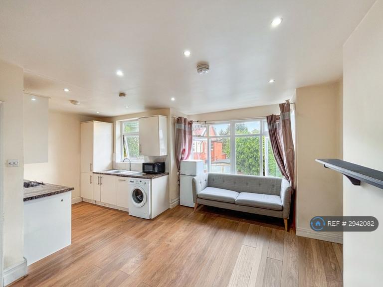 3 bedroom flat in Radnor Road, Harrow, HA1 (3 bed) (#2942082)