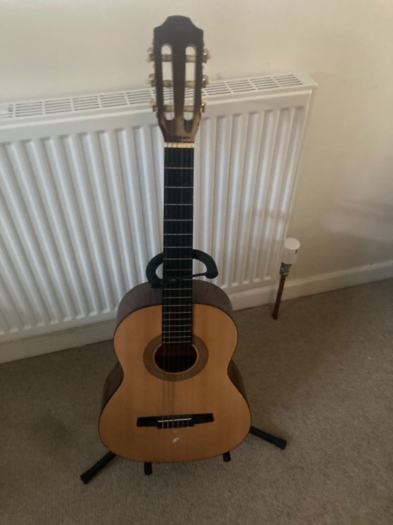 image for Wooden acoustic hohner guitar in good condition
