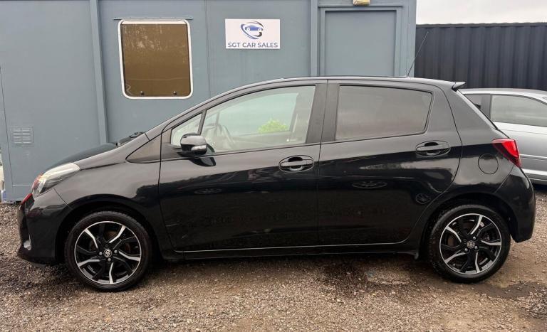 2016 Toyota Yaris 1.33 Dual VVT-i Design Euro 6 5dr HATCHBACK Petrol Manual
