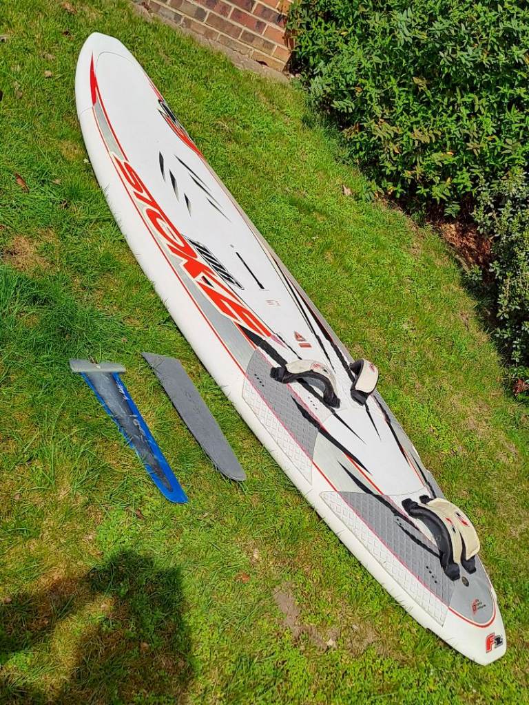 F2 Stoke 106 windsurf board 
