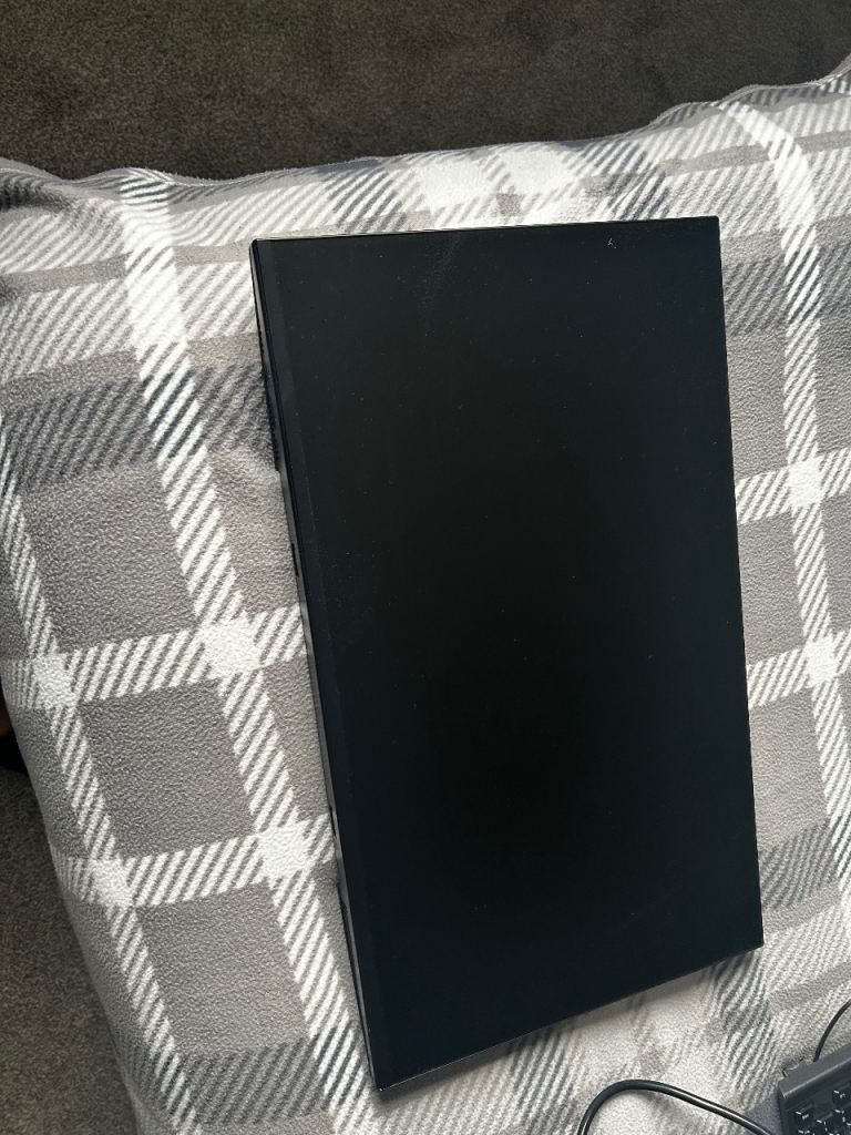 Dell monitor/docking station and keyboard and mouse 