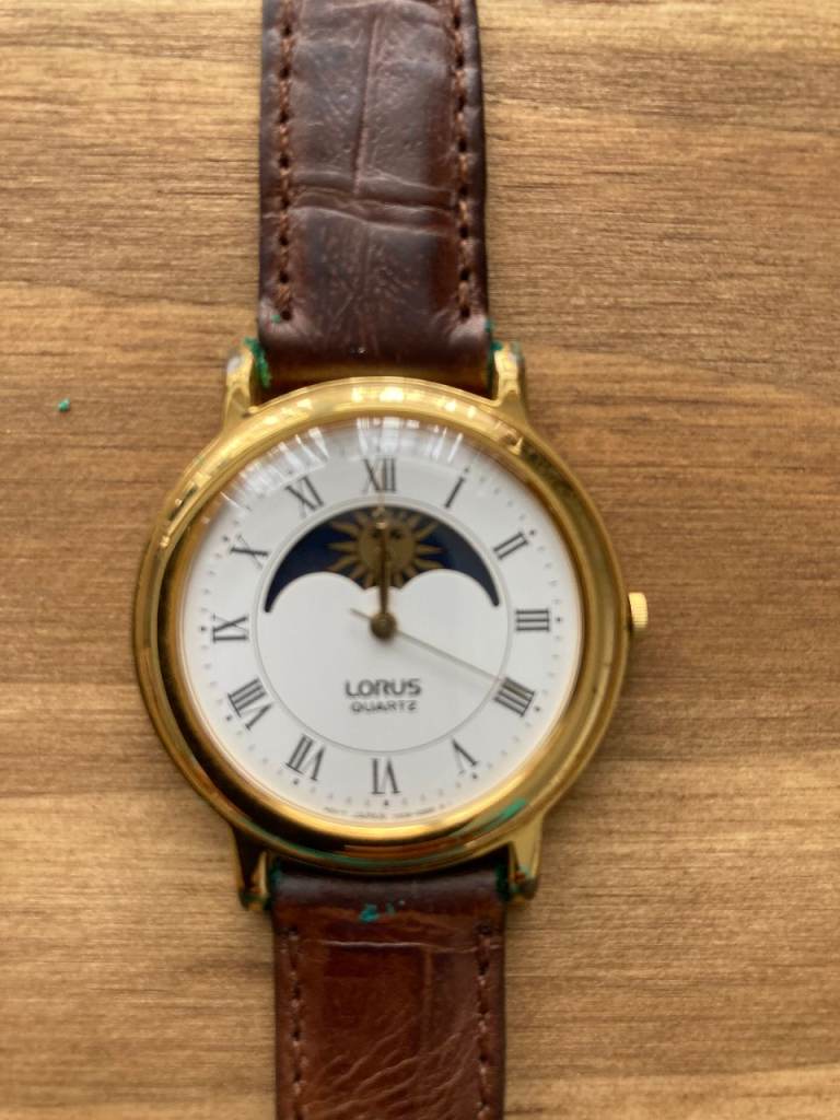 Mens Vintage Lorus Sun Moon Watch – collect only