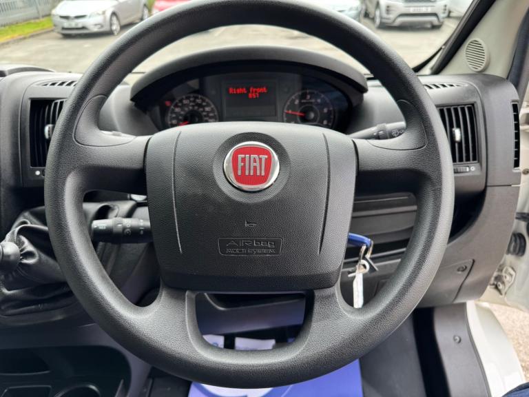 SWIFT ESCAPE 695 - 2017