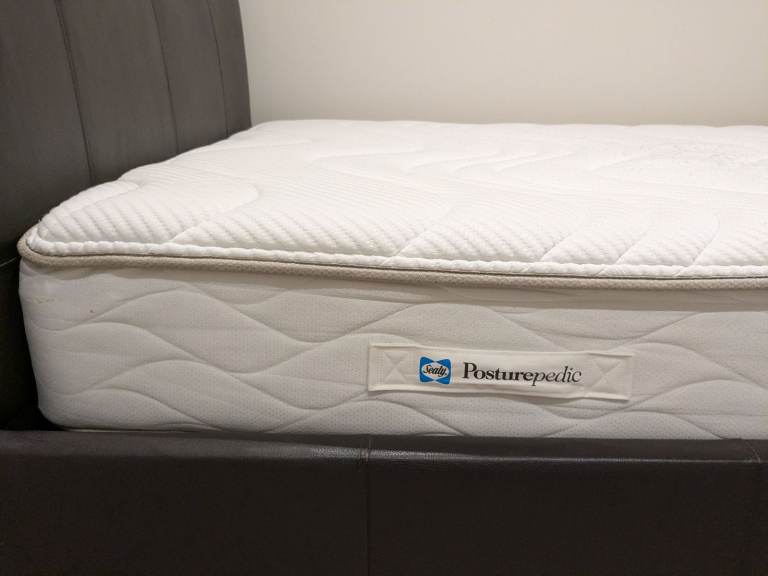 Sealy Posturepedic Mattress and bedframe – Good Condition