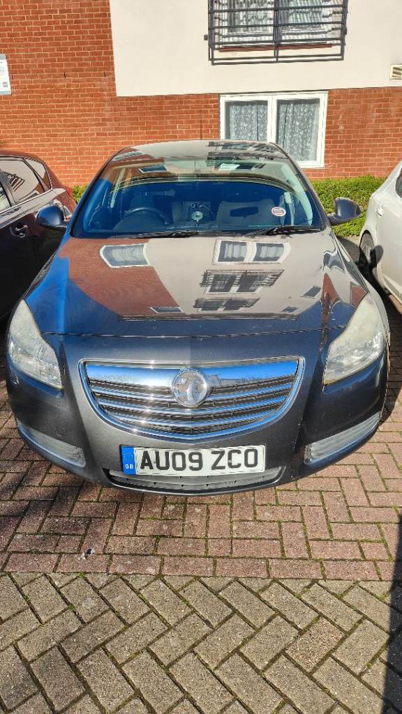 Runs & Drives – Vauxhall Insignia 2009 Petrol – MOT Fail – Spares or Repair