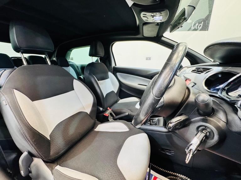 2014 Citroen DS3 1.2 VTi DSign Euro 5 2dr CONVERTIBLE Petrol Manual