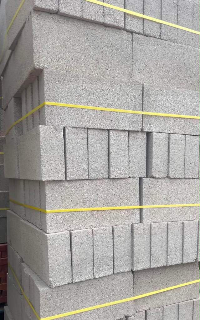 Concrete blocks 100mm 