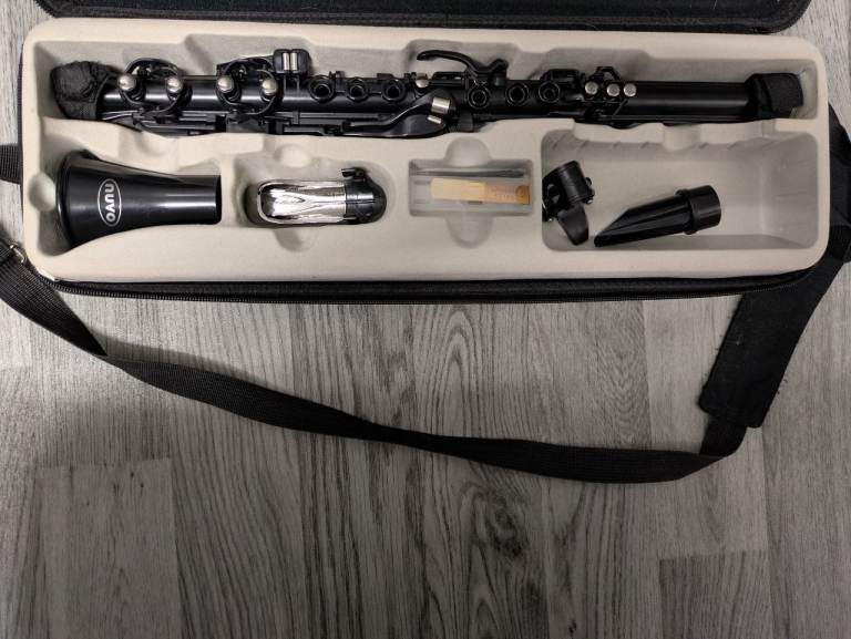 Nuvo Clarinet Excellent condition 