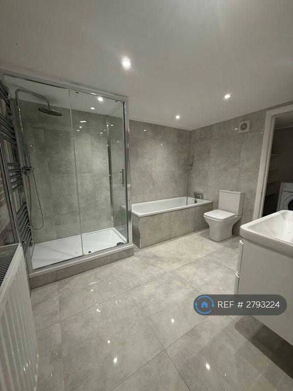 1 bedroom flat in Ashby St, London, EC1V (1 bed) (#2793224)