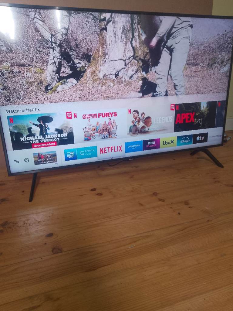 Samsung Smart TV QE49Q60RAT excellent condition