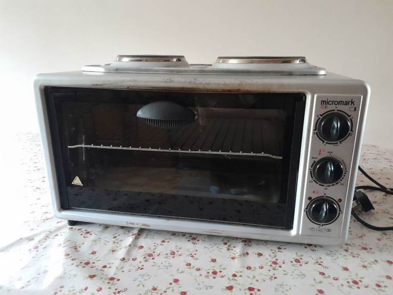 Free Tabletop oven 