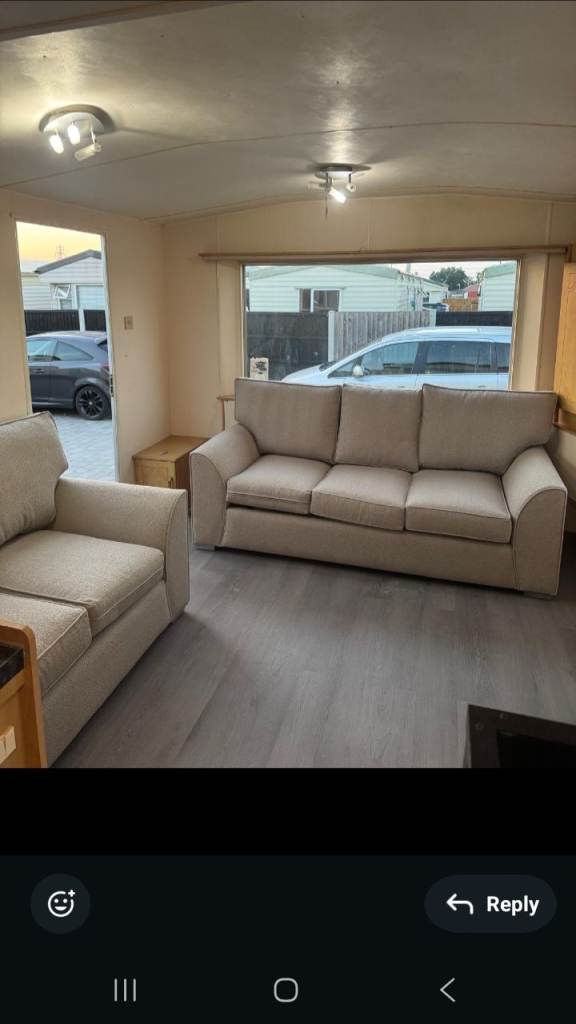 2 bedroom 750 bills included 