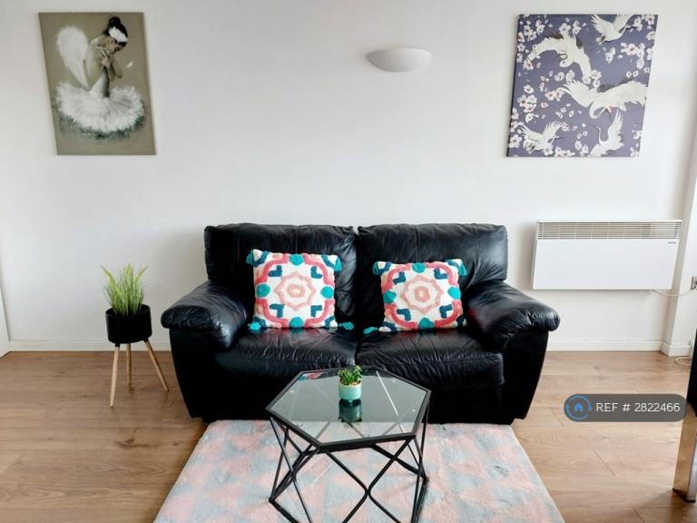 1 bedroom flat in Marco Island, Nottingham, NG1 (1 bed) (#2822466)