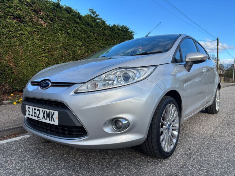 Ford, FIESTA, Hatchback, 2012, Manual, 1388 (cc), 5 doors