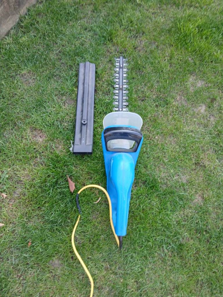 Skill DK170295 Hedge Trimmer – Good Condition