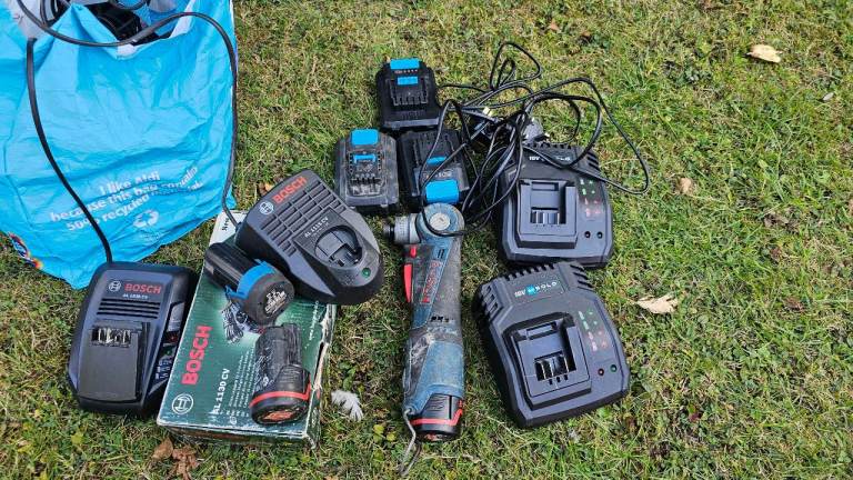Bosch impact screw driver plus job lot batterys and chargers.