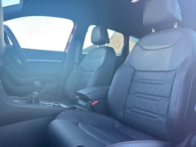 2025 SEAT Ateca 1.5 TSI EVO FR Black Edition 5dr Estate PETROL Manual