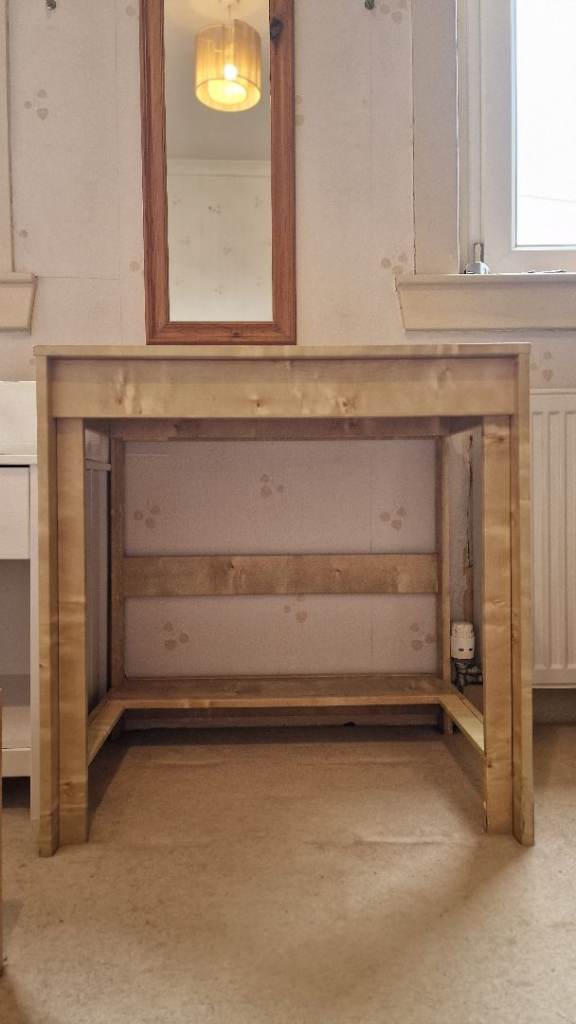 Solid Wood Compact Desk / Dressing Table