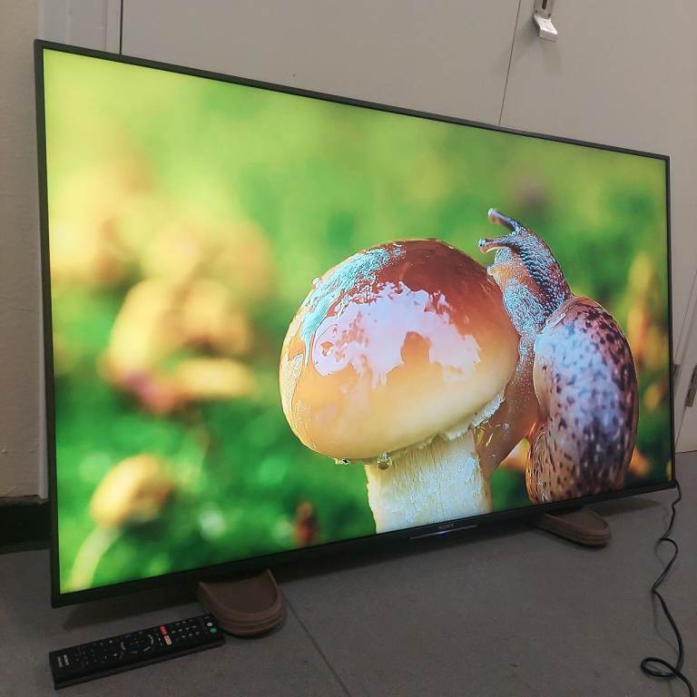 43"sony bravia 4k smart WiFi led tv perfect working 119£
