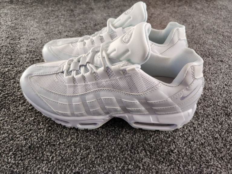 New Nike Air Max 95 White Trainers - Size UK9 *No Box*