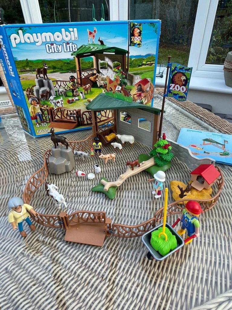 Playmobil City Life Complete 